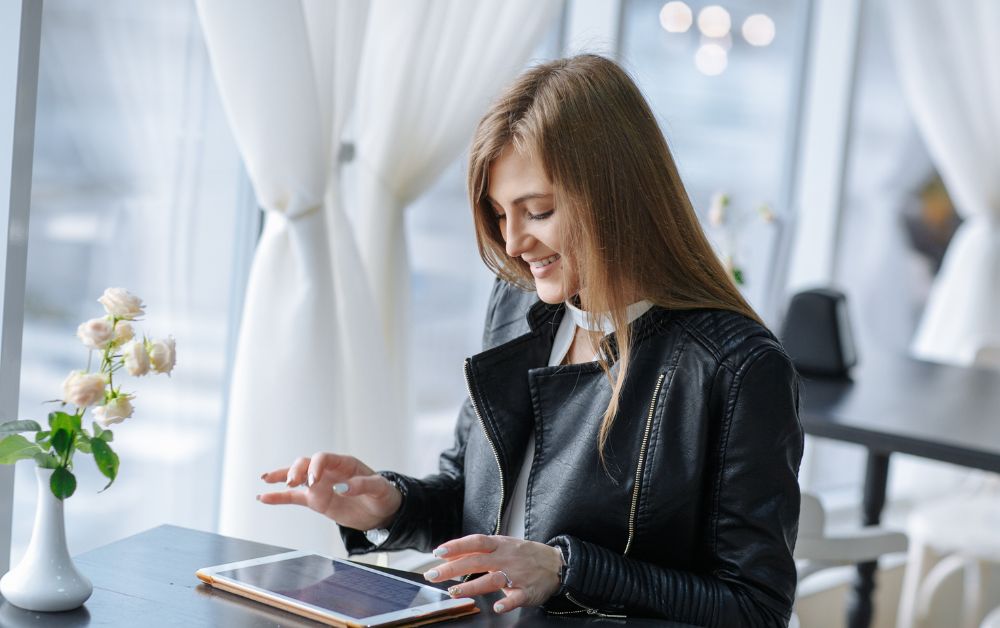 ACGWin: Exploring a Modern Digital Platform with Ease and Elegance ACGWin: Exploring a Modern Digital Platform with Ease and Elegance