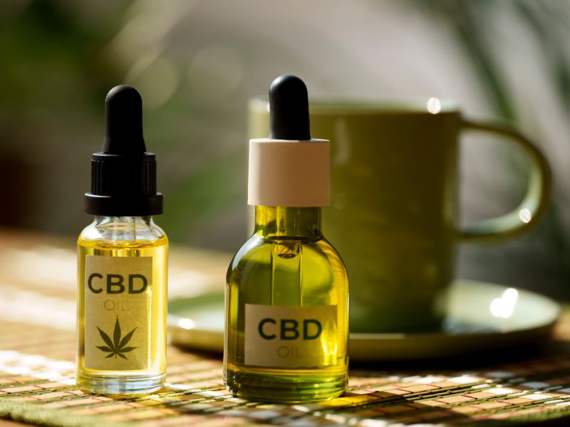 Hemp Oil vs Cannabis Oil: What You Need to Know